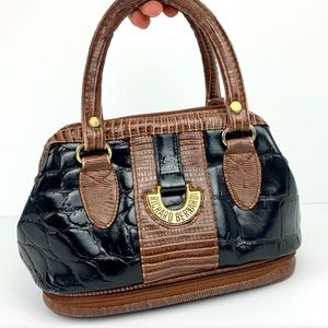 Richard Bernardi Black & Tan Crossbody Cometic Bag